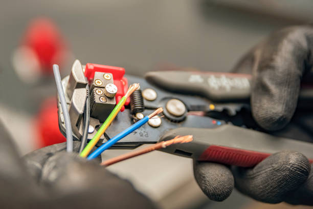 Best Affordable Electrician  in Willis, TX